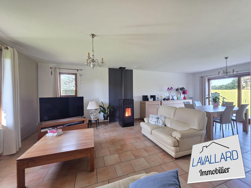 Maison - 136 m² - 5 pièces