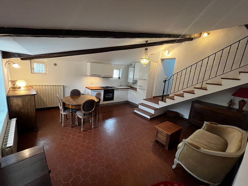 Appartement - 83 m² - 5 pièces