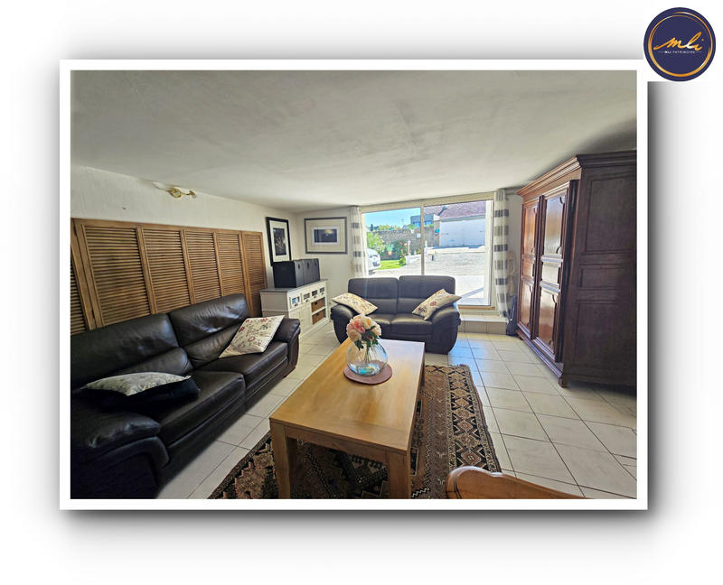 Maison traditionnelle - 200 m² - 8 pièces