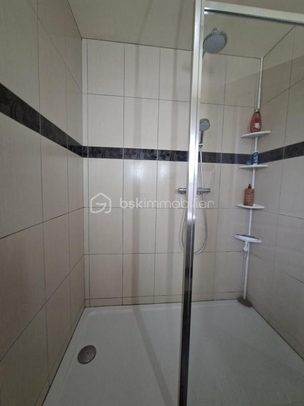 Maison traditionnelle - 100 m² - 5 pièces