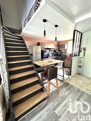 Maison - 95 m² - 5 pièces