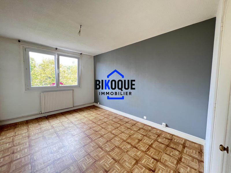 Appartement - 97 m² - 4 pièces