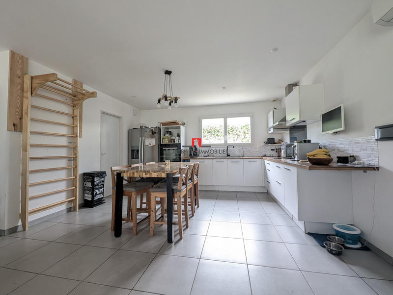 Maison - 89 m² - 4 pièces