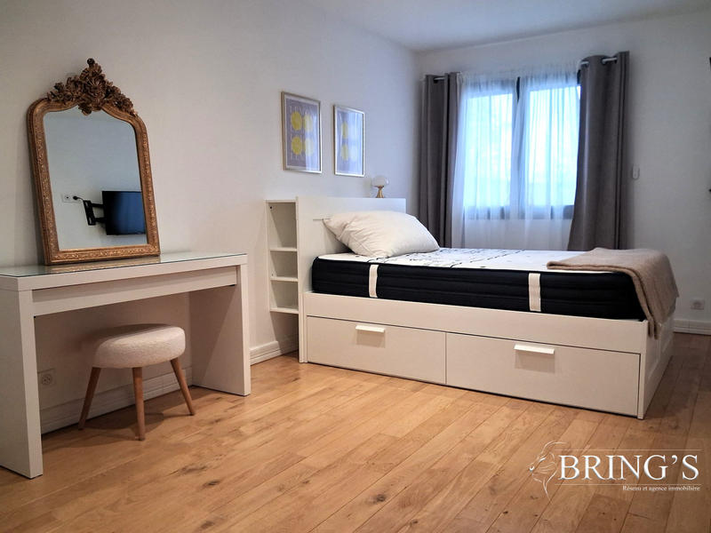 Maison - 170 m² - 6 pièces