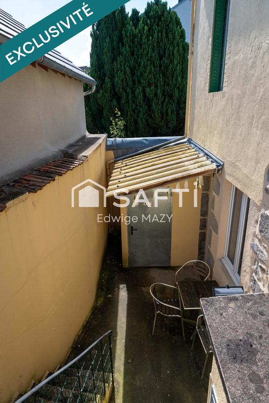 Maison - 215 m² - 10 pièces