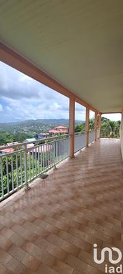 Maison - 250 m² - 9 pièces