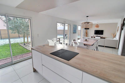 Maison contemporaine - 121 m² - 5 pièces