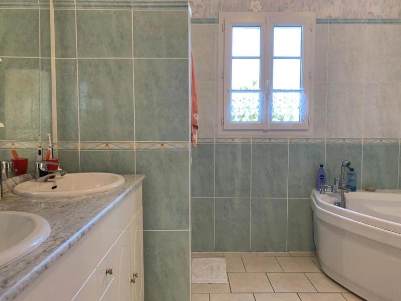 Villa - 230 m² - 5 pièces