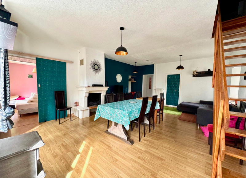 Maison - 400 m² - 15 pièces