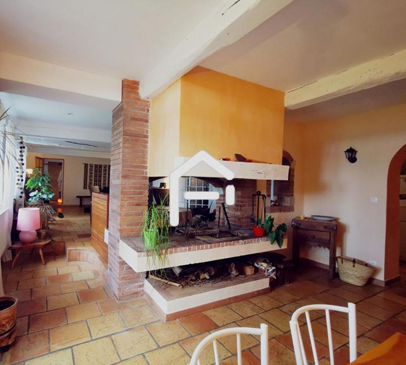 Corps de ferme - 160 m² - 4 pièces