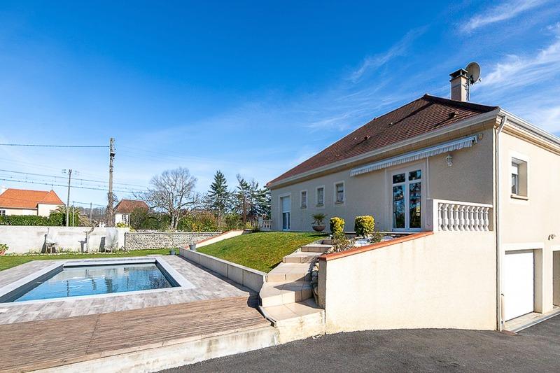 Maison - 197 m² - 6 pièces