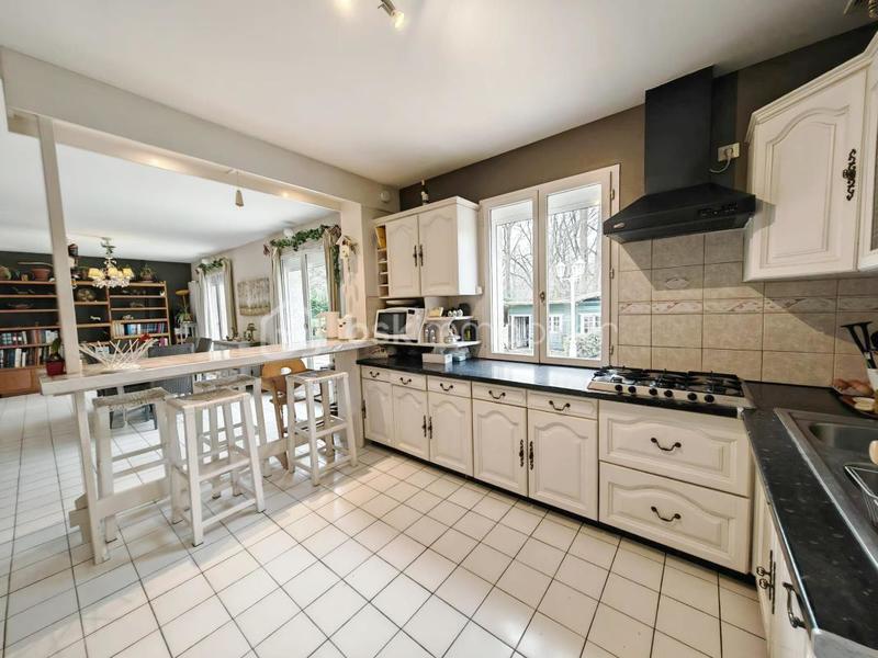 Maison traditionnelle - 150 m² - 7 pièces