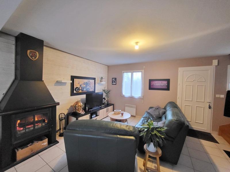 Maison - 96 m² - 7 pièces