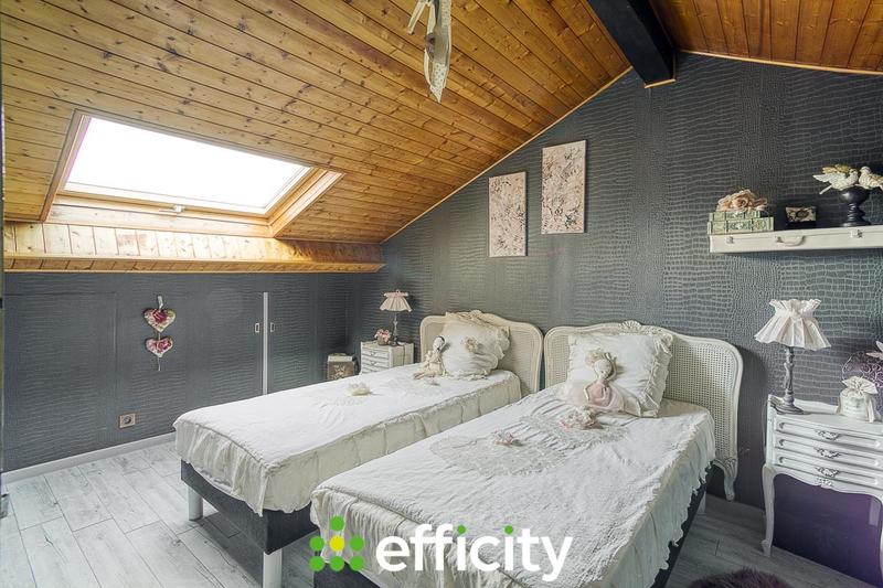 Maison - 193 m² - 8 pièces