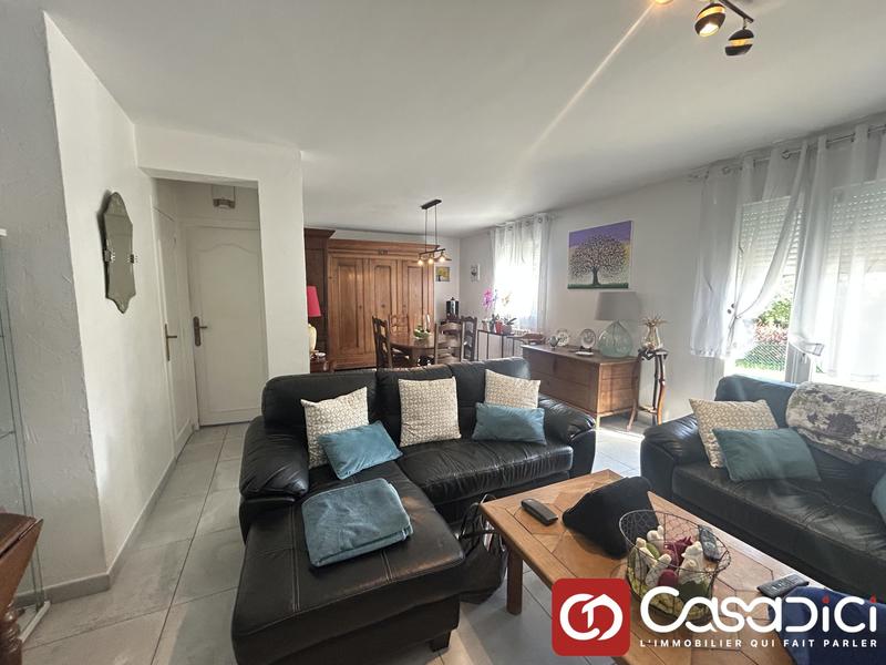 Maison - 100 m² - 5 pièces