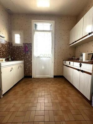 Maison - 270 m² - 5 pièces