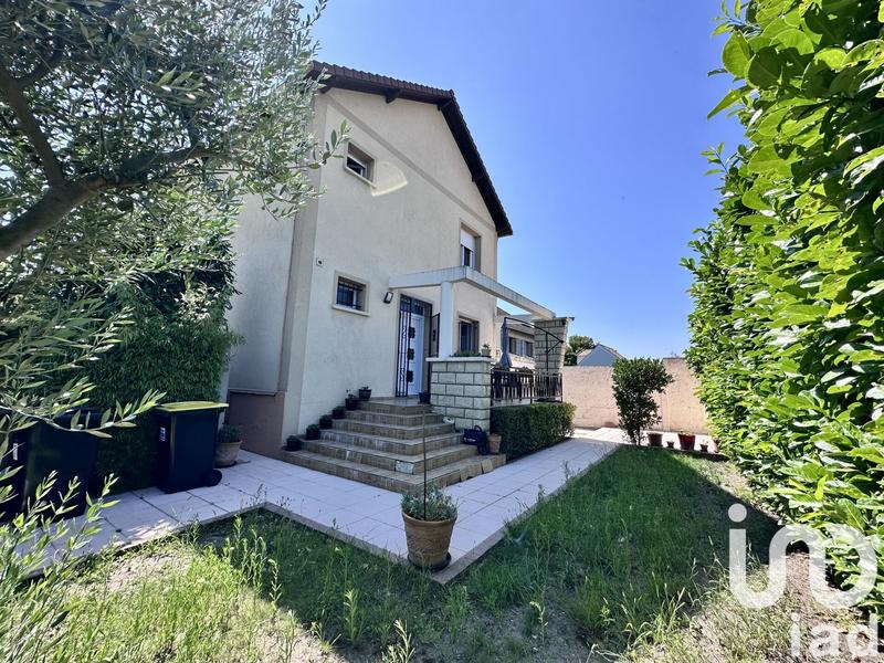 Maison - 135 m² - 6 pièces