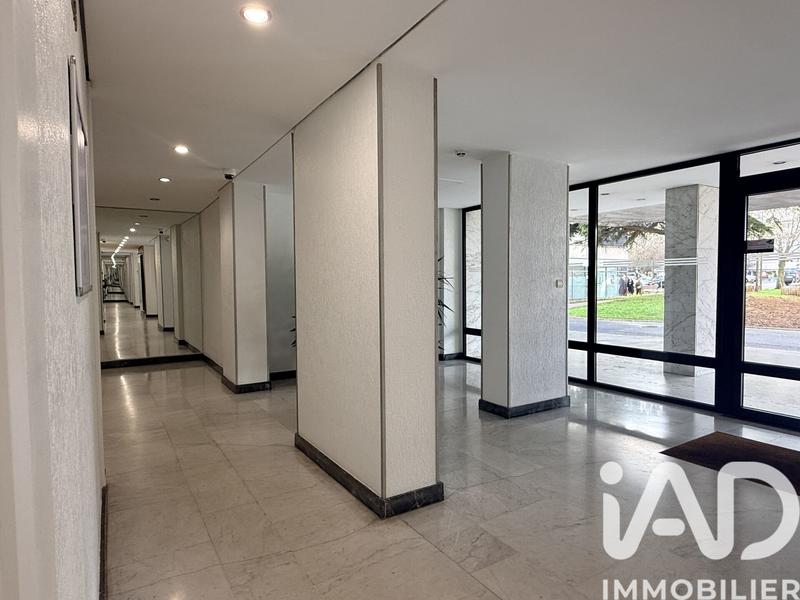 Studio - 15 m² - 1 pièce