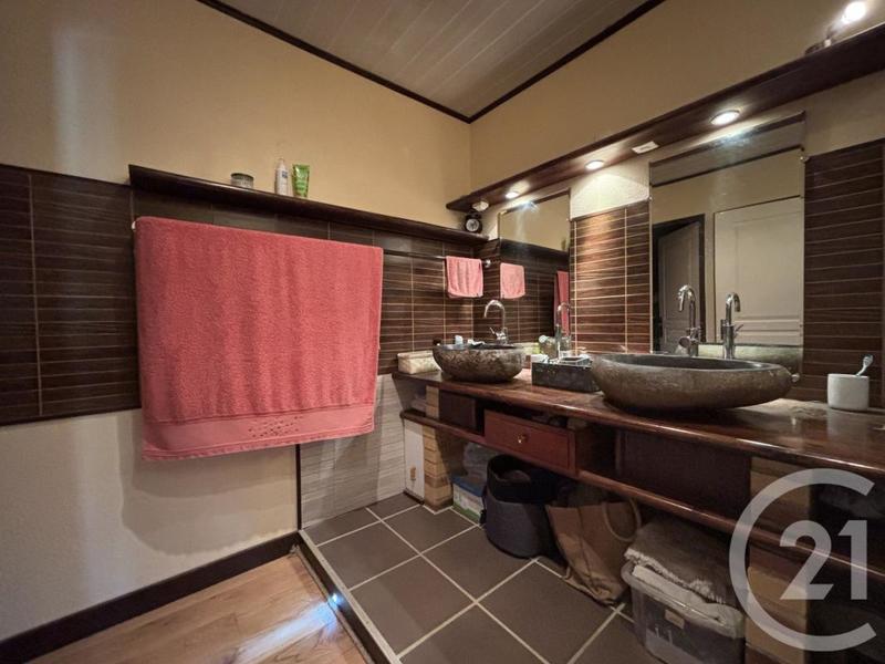 Moulin - 280 m² - 6 pièces