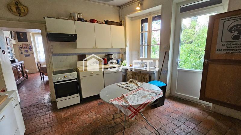 Maison - 185 m² - 7 pièces