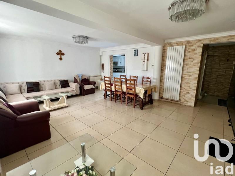 Maison - 121 m² - 6 pièces