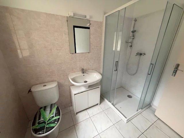 Immeuble - 215 m² - 12 pièces