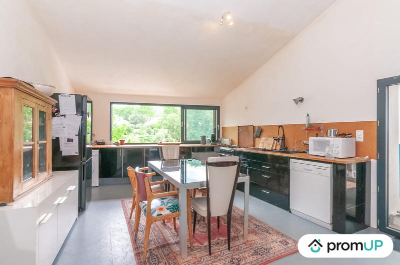 Maison - 146 m² - 6 pièces