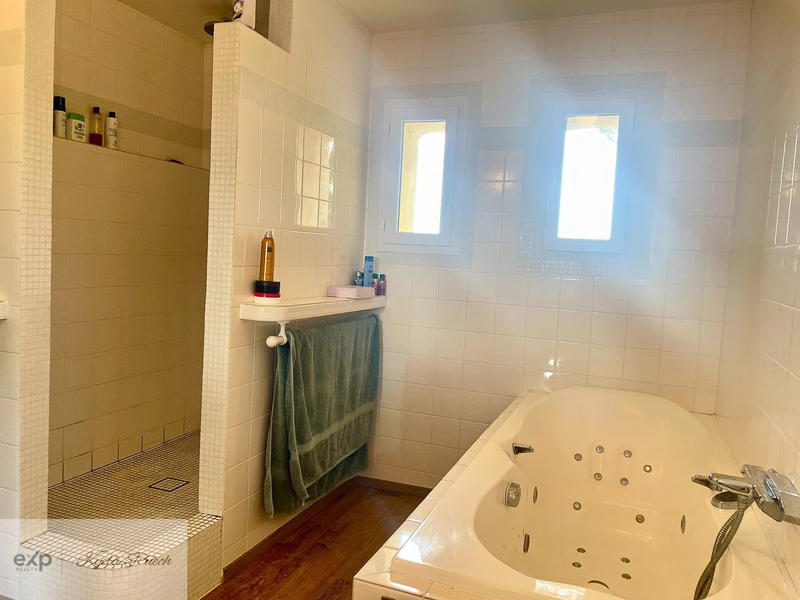 Maison - 172 m² - 6 pièces