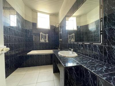 Appartement - 108 m² - 4 pièces