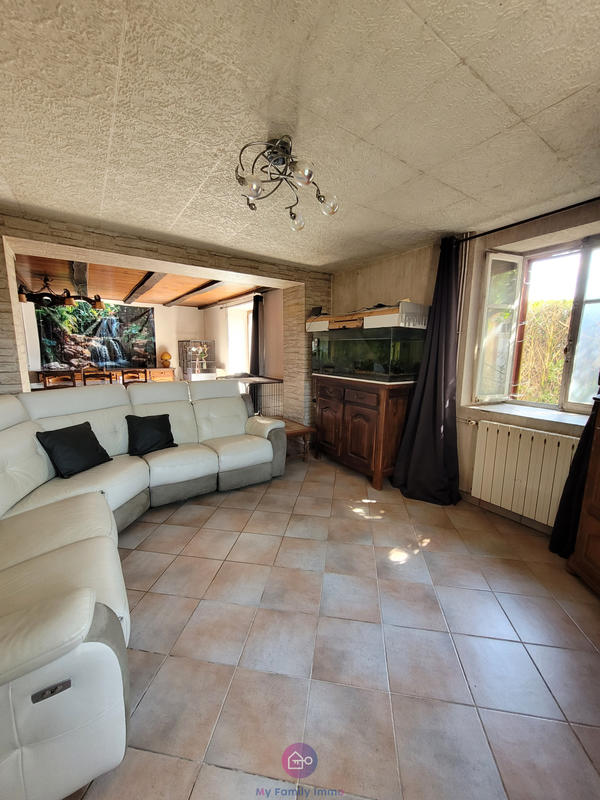 Maison - 121 m² - 6 pièces