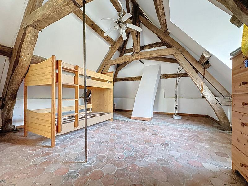 Maison - 352 m² - 15 pièces