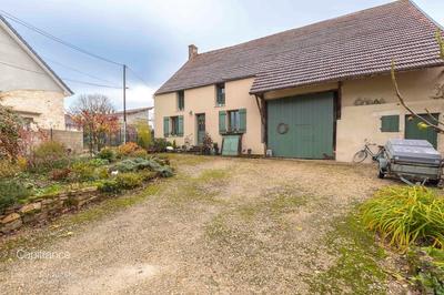 Maison - 192 m² - 7 pièces