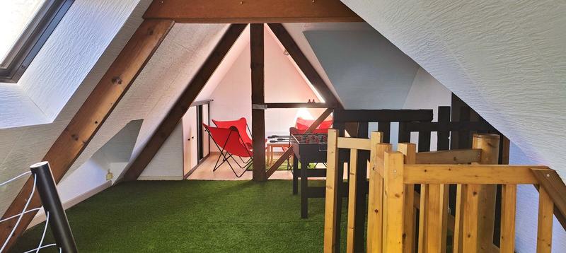 Maison - 253 m² - 11 pièces