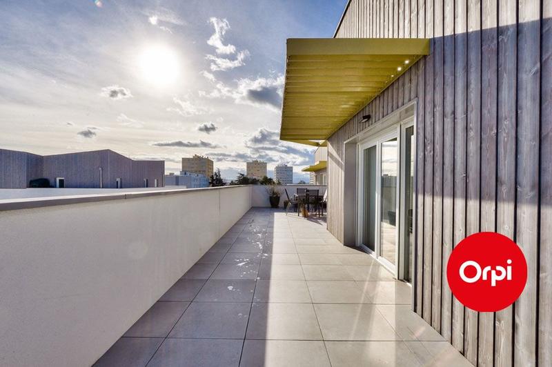 Penthouse - 102 m² - 5 pièces