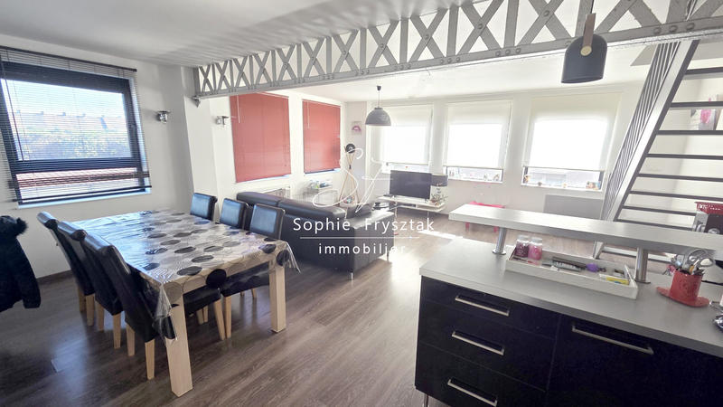 Duplex - 107 m² - 4 pièces