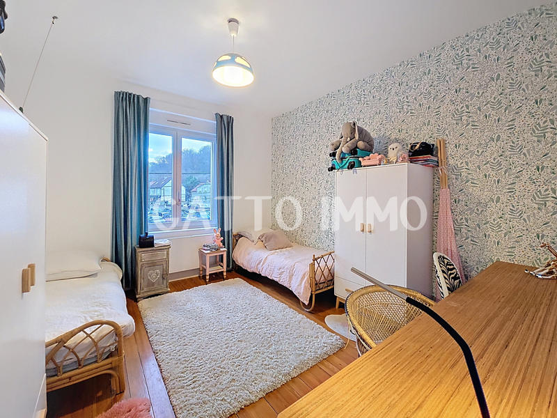 Maison - 140 m² - 5 pièces