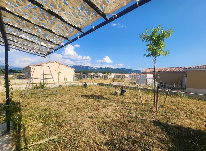 Maison traditionnelle - 90 m² - 4 pièces