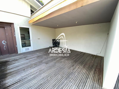 Maison - 189 m² - 6 pièces