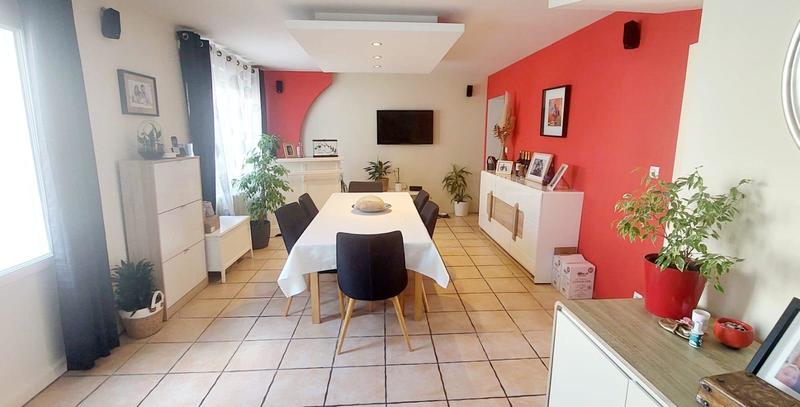 Maison - 85 m² - 5 pièces