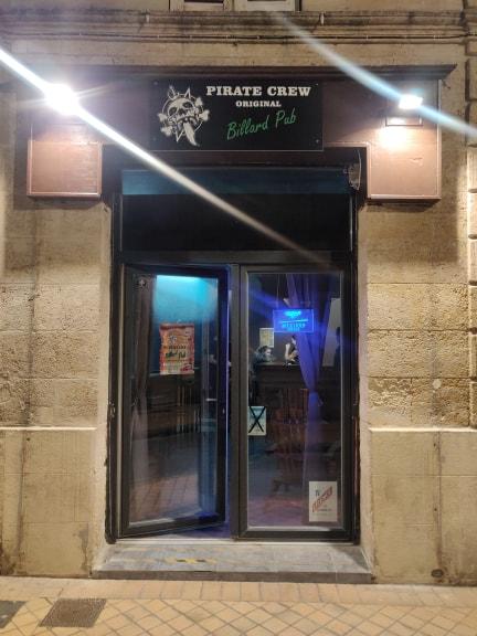 Pirate Crew Original Pub