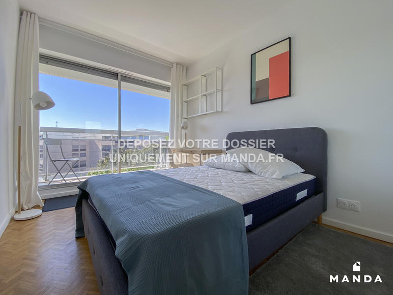 Chambre - 11 m² - 7 pièces