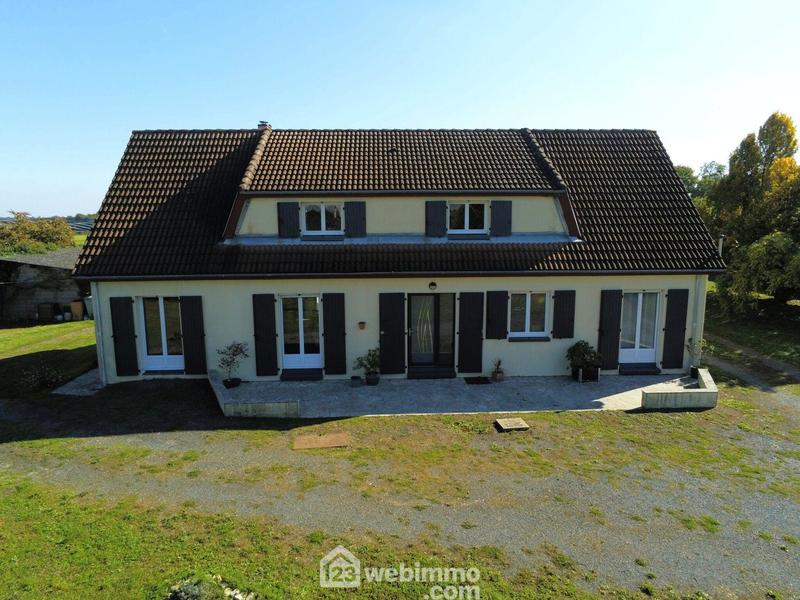 Maison - 207 m² - 6 pièces