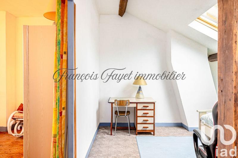 Maison - 200 m² - 7 pièces