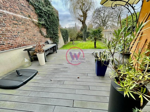 Maison - 207 m² - 9 pièces