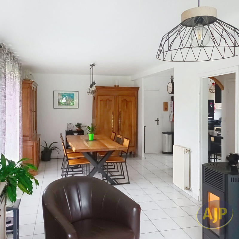 Maison - 110 m² - 6 pièces