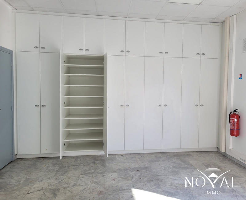 Bureau - 96 m² - 3 pièces