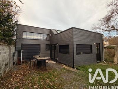 Maison - 91 m² - 5 pièces