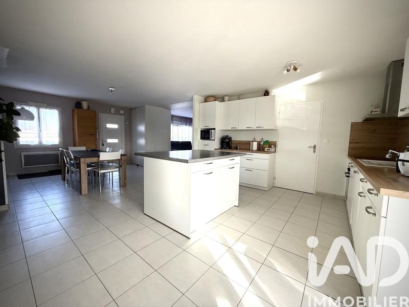 Maison - 121 m² - 6 pièces