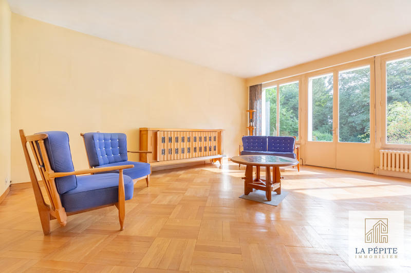 Maison - 315 m² - 10 pièces