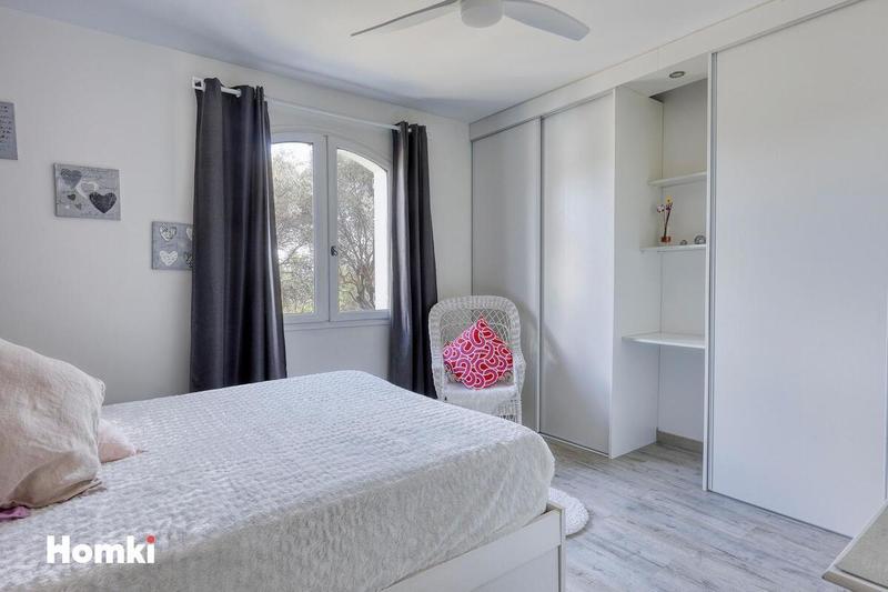 Maison - 207 m² - 6 pièces